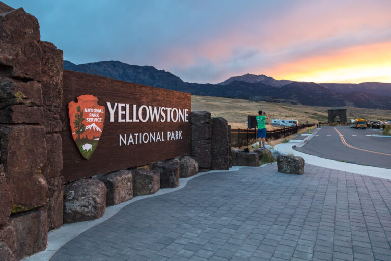 Yellowstone Public Park: Nature Darling's Heaven